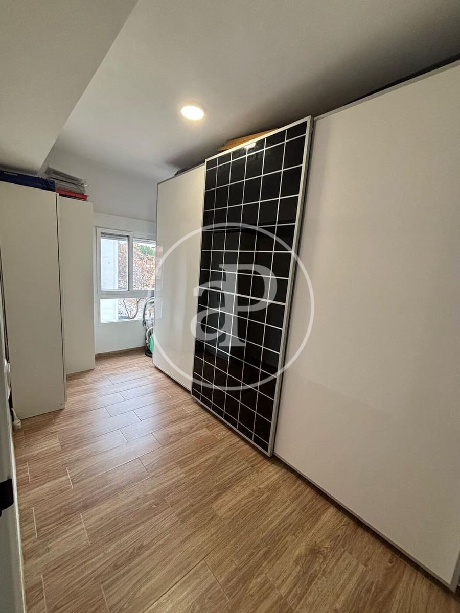 3 bedroom Apartment for sale in Valencia city - € 350,000 (Ref: 9551640)