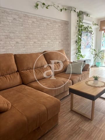 3 bedroom Apartment for sale in Ciutat Fallera, Valencia city - € 350,000 (Ref: 9551640)