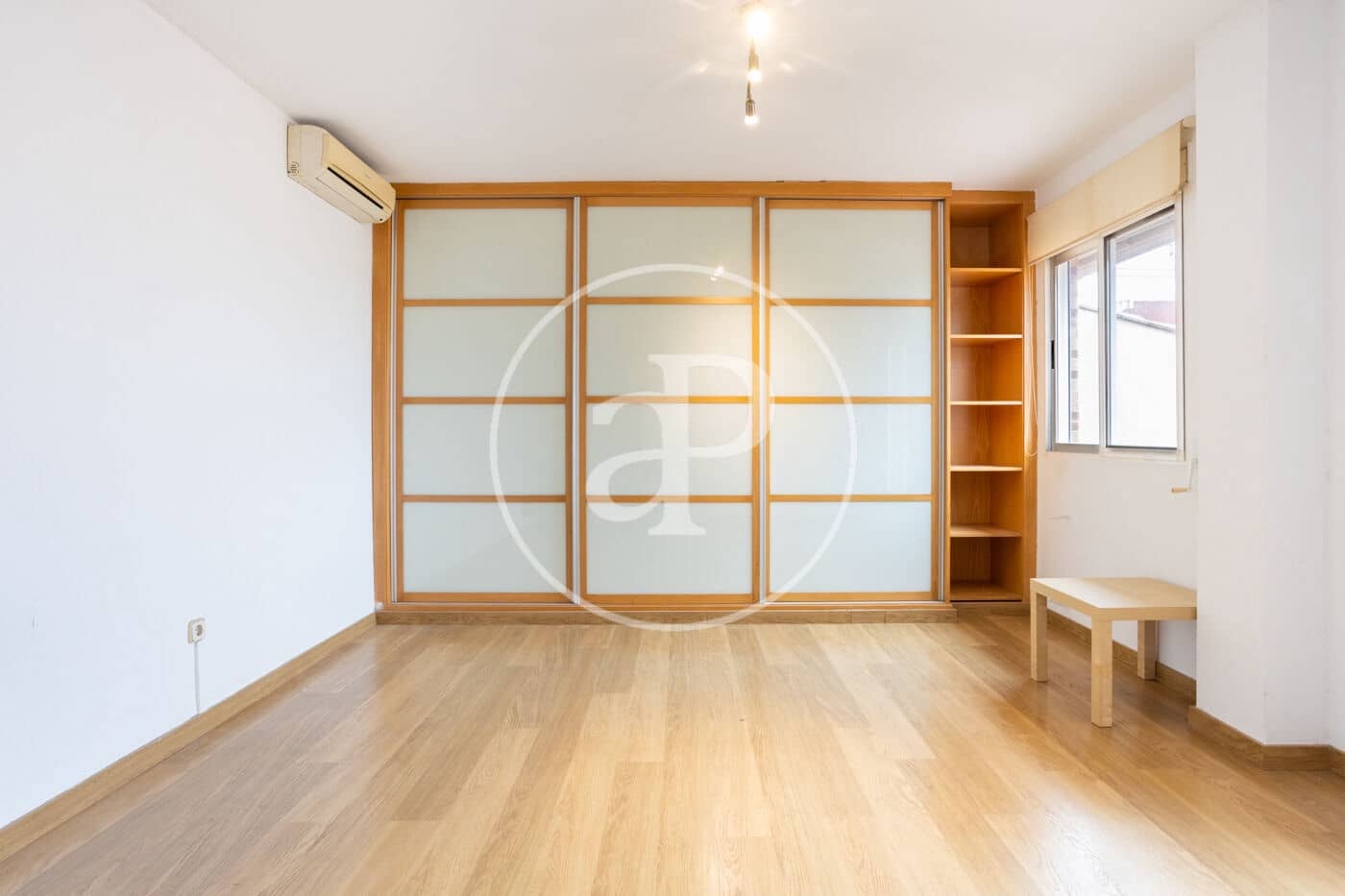 3 soverom Leilighet til leie i La Pobla de Vallbona - € 1 300 (Ref: 9555954)