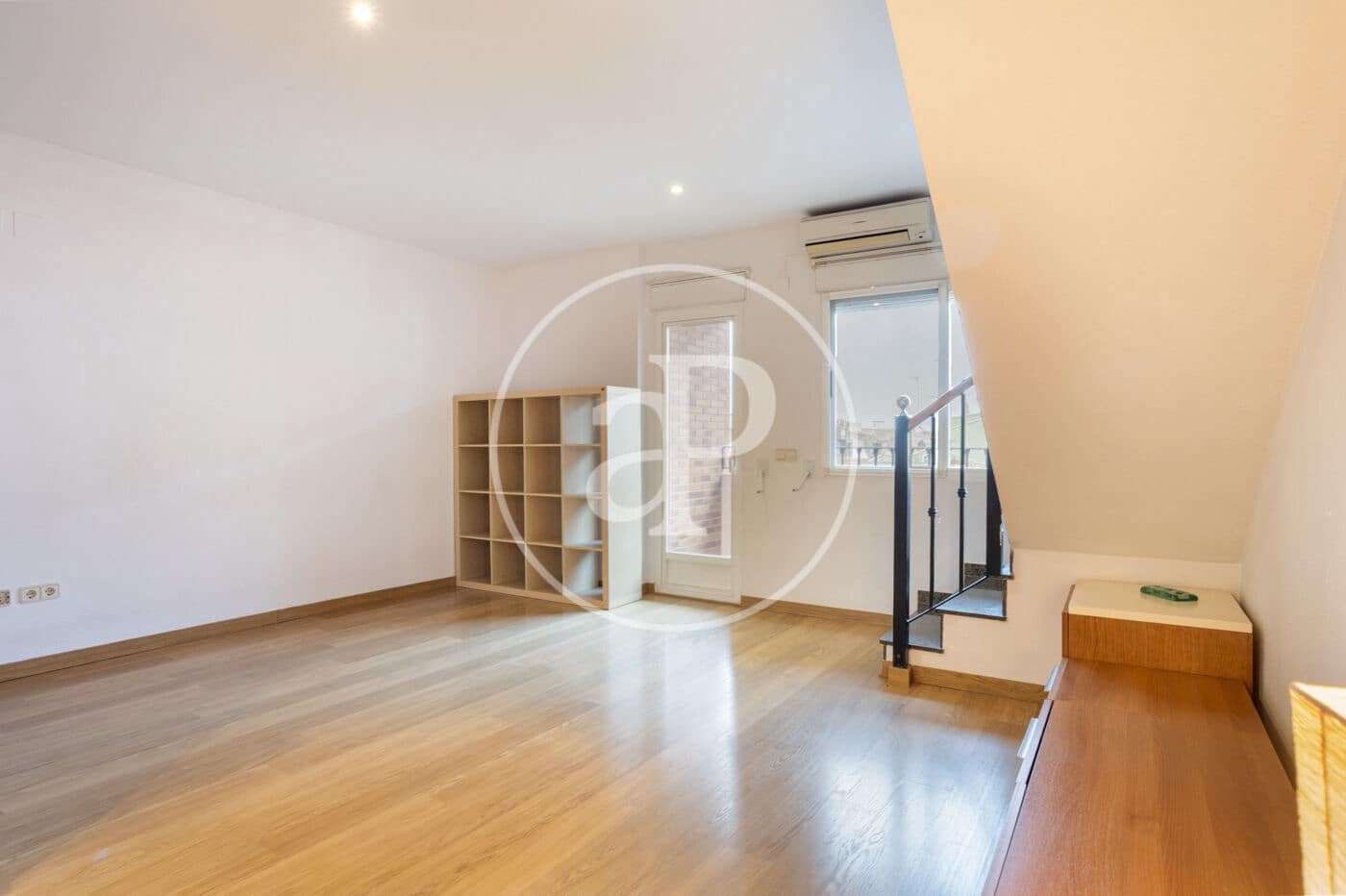 3 soverom Leilighet til leie i La Pobla de Vallbona - € 1 300 (Ref: 9555954)