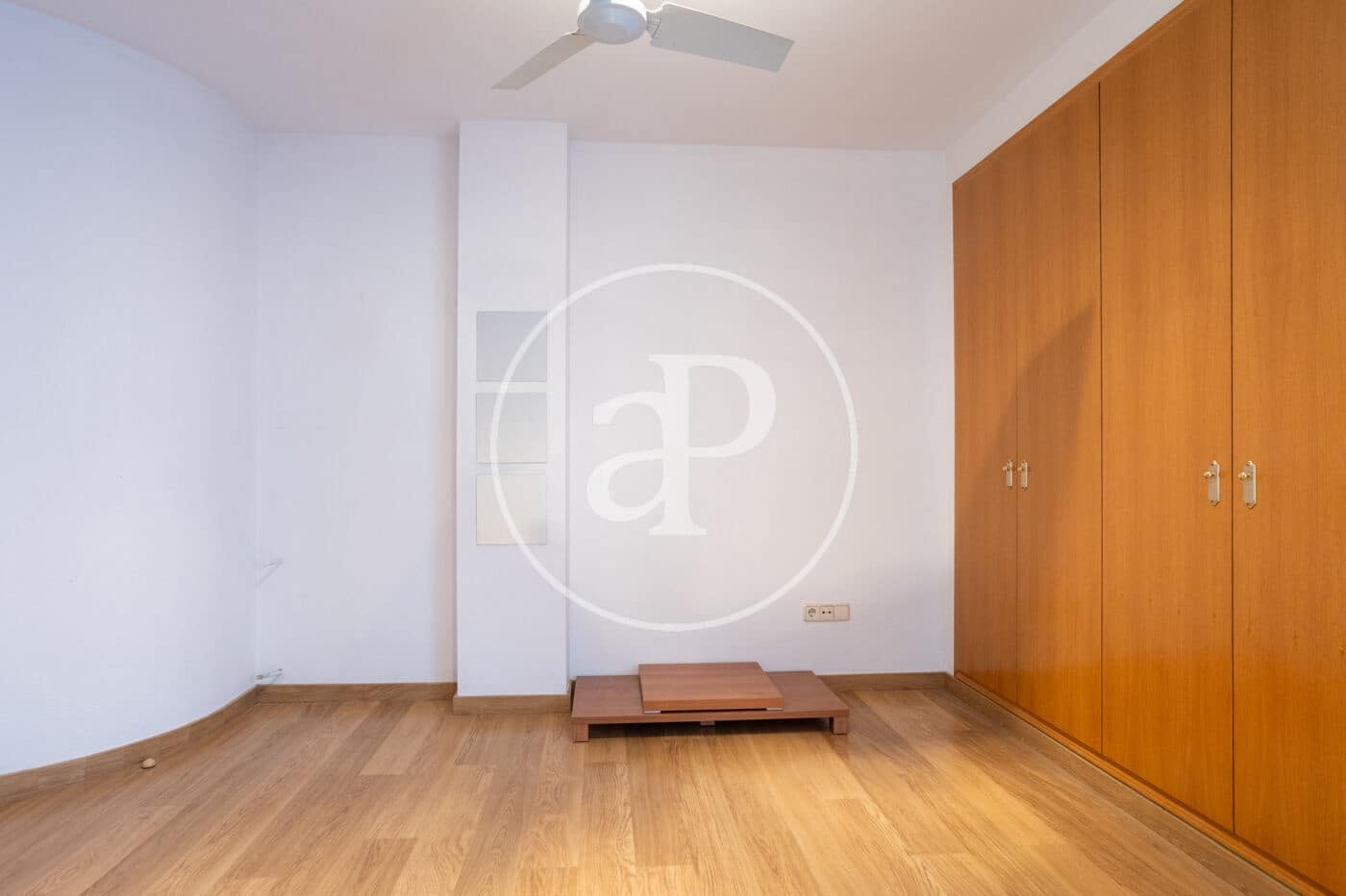 3 soverom Leilighet til leie i La Pobla de Vallbona - € 1 300 (Ref: 9555954)