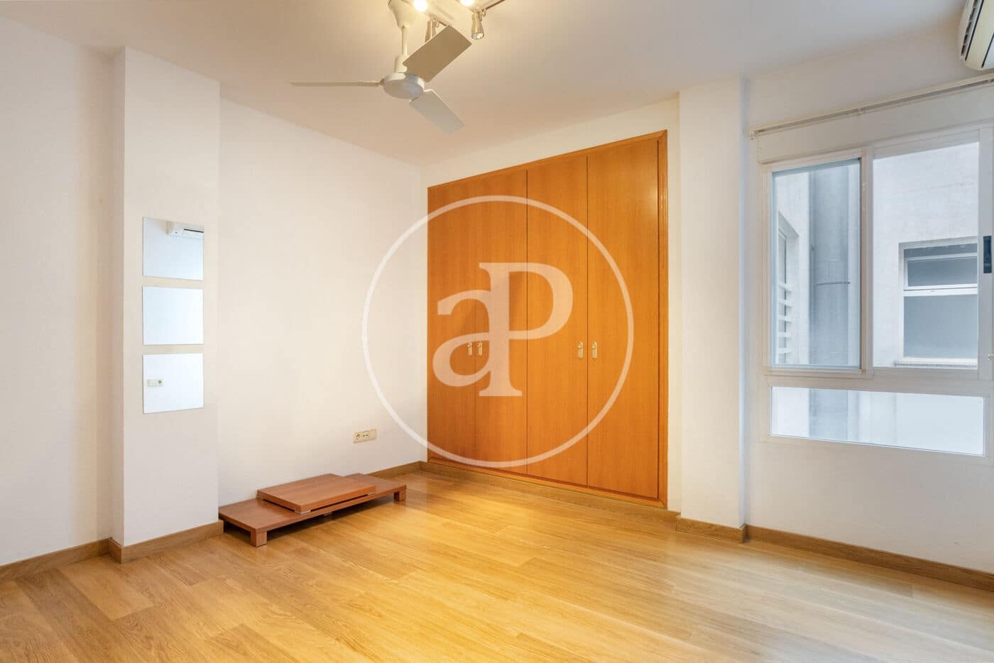 3 soverom Leilighet til leie i La Pobla de Vallbona - € 1 300 (Ref: 9555954)