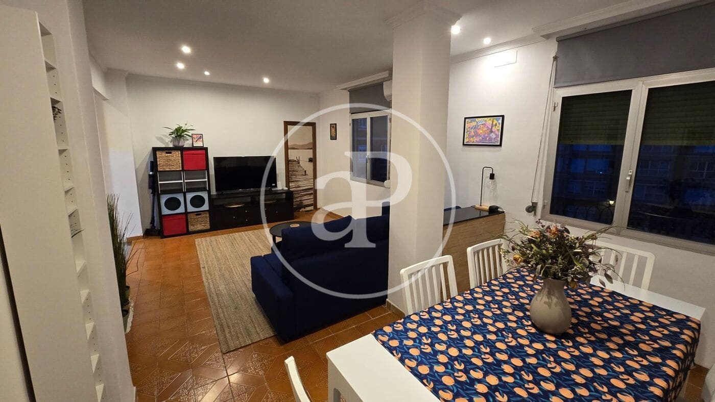 2 makuuhuone Huoneisto vuokrattavana paikassa Valencia kaupunki - 1 300 € (Ref: 9555956)