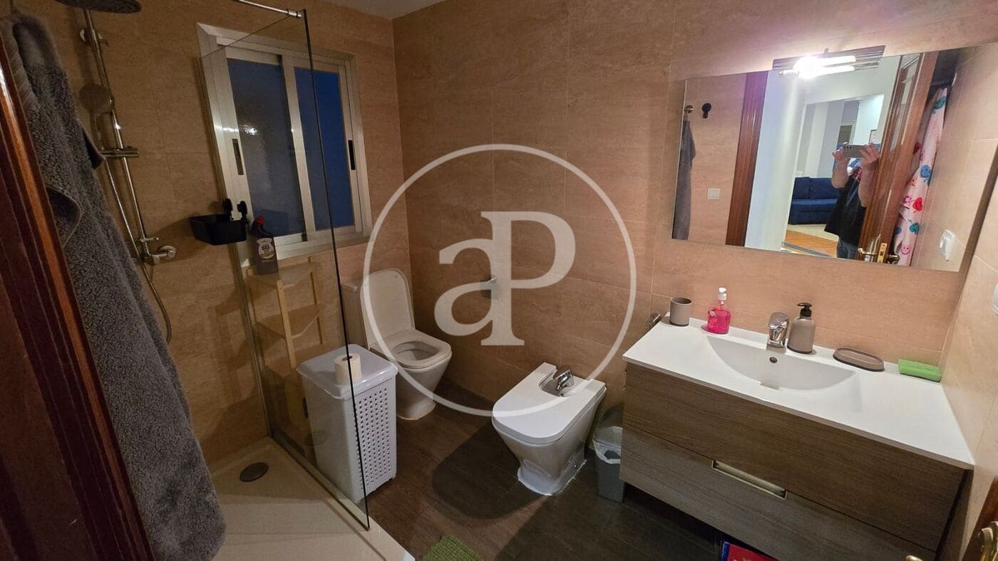 2 makuuhuone Huoneisto vuokrattavana paikassa Valencia kaupunki - 1 300 € (Ref: 9555956)