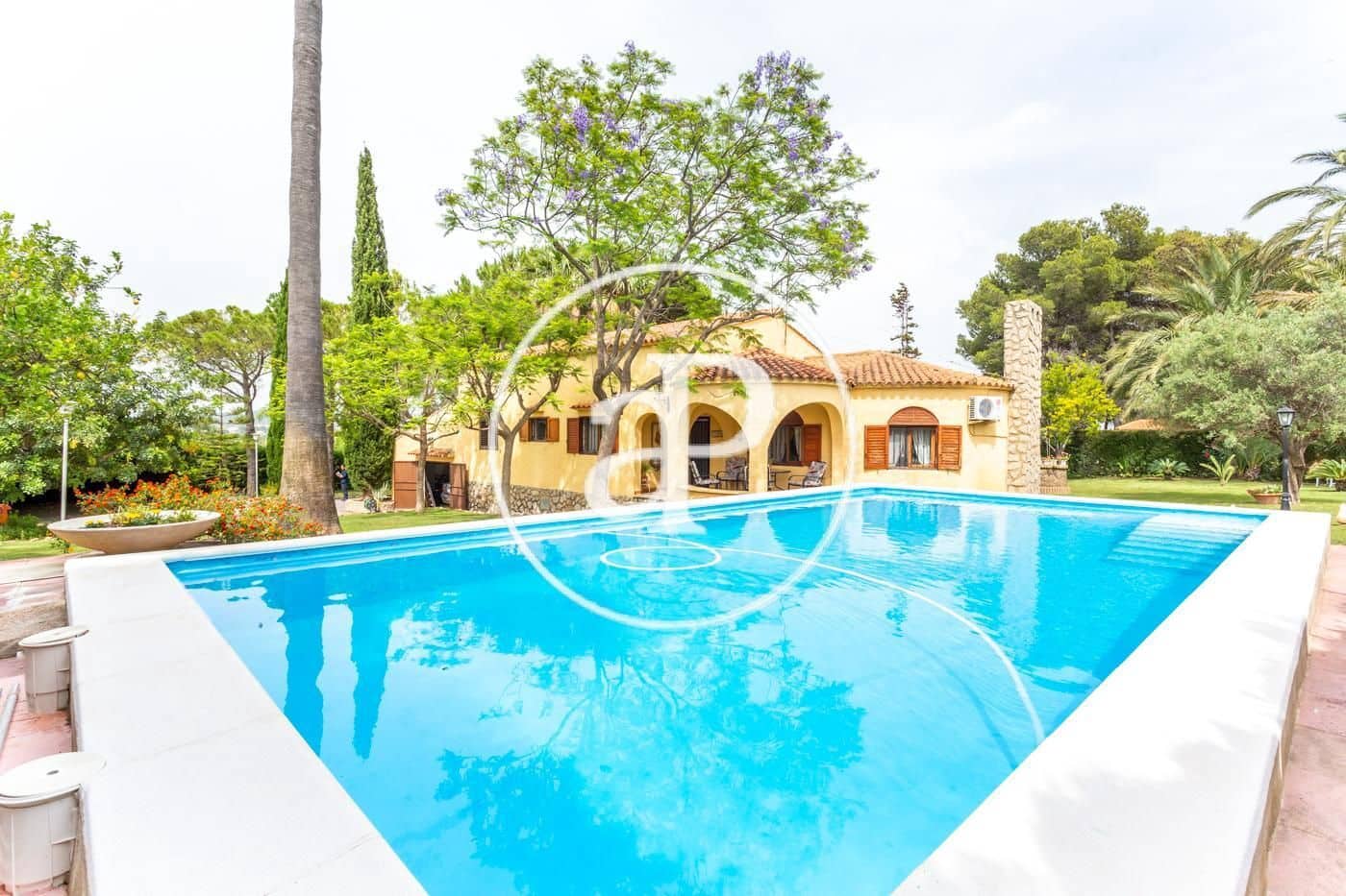 5 quarto Moradia para arrendar em Turis com piscina - 2 500 € (Ref: 9555960)