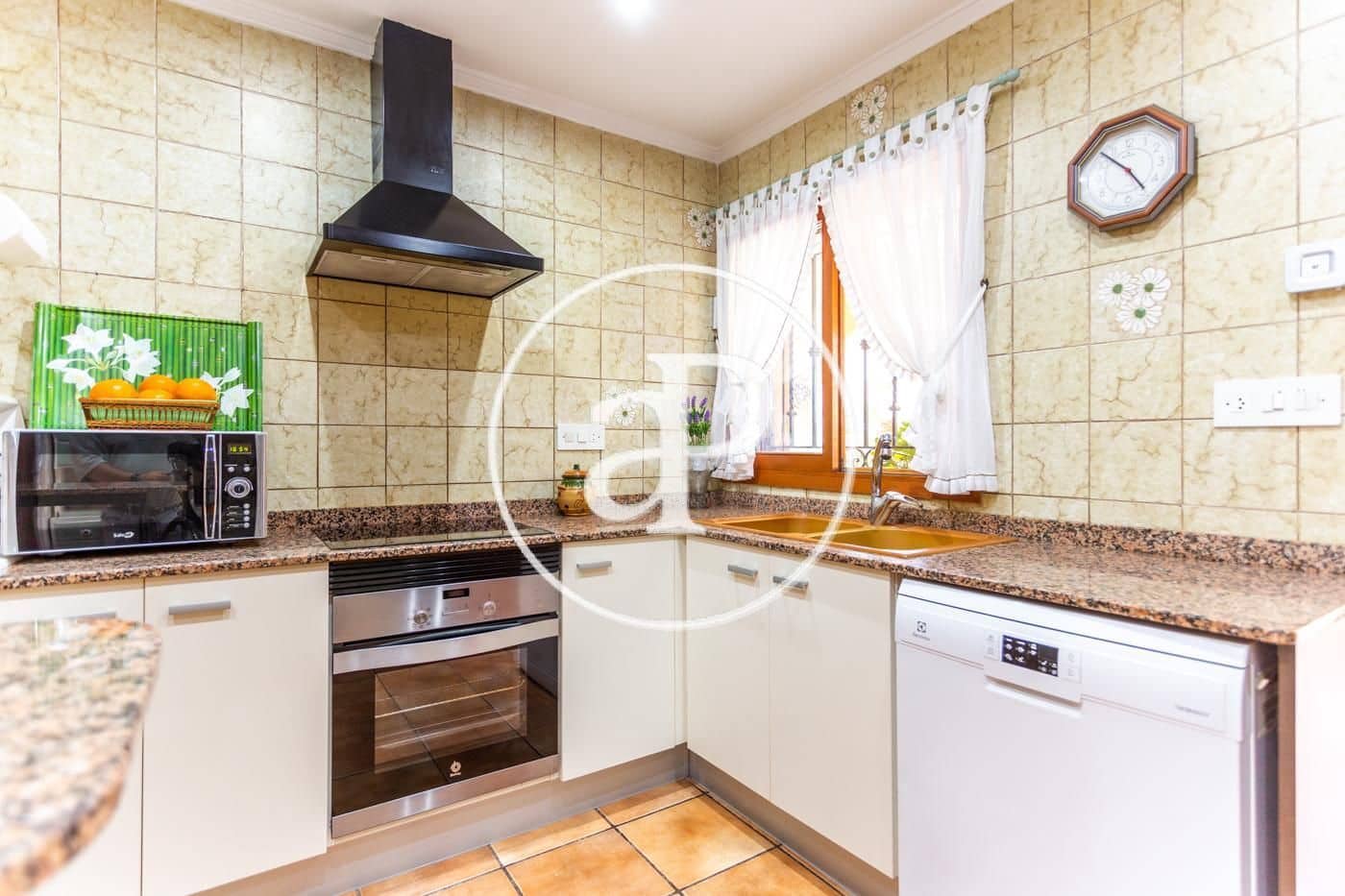 5 quarto Moradia para arrendar em Turis com piscina - 2 500 € (Ref: 9555960)