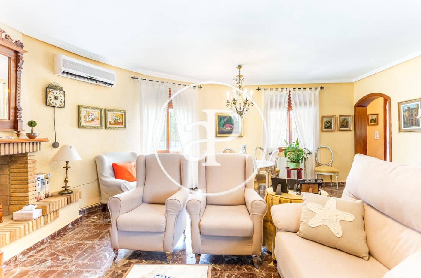 5 quarto Moradia para arrendar em Turis com piscina - 2 500 € (Ref: 9555960)