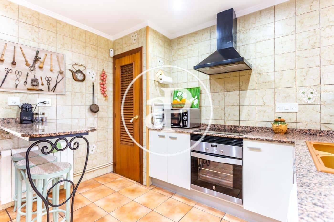 5 quarto Moradia para arrendar em Turis com piscina - 2 500 € (Ref: 9555960)