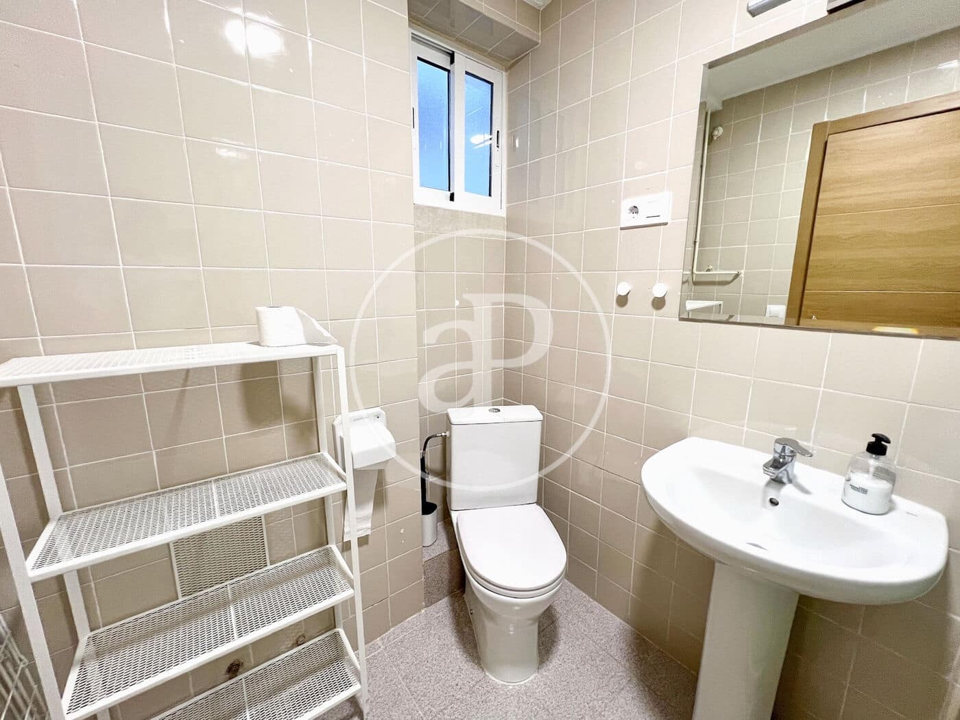 7 slaapkamer Appartement te koop in Valencia stad - € 500.000 (Ref: 9555961)