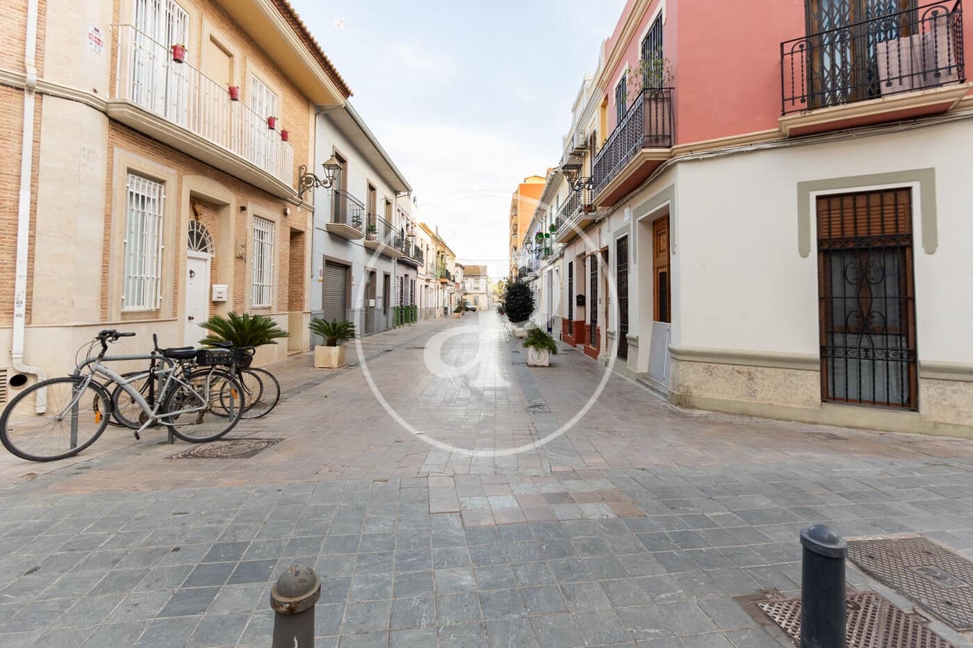 7 soveværelse Lejlighed til salg i Valencia by - € 500.000 (Ref: 9555961)