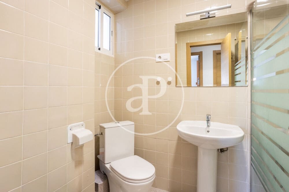 8 quarto Apartamento para venda em Valencia cidade - 450 000 € (Ref: 9555961)