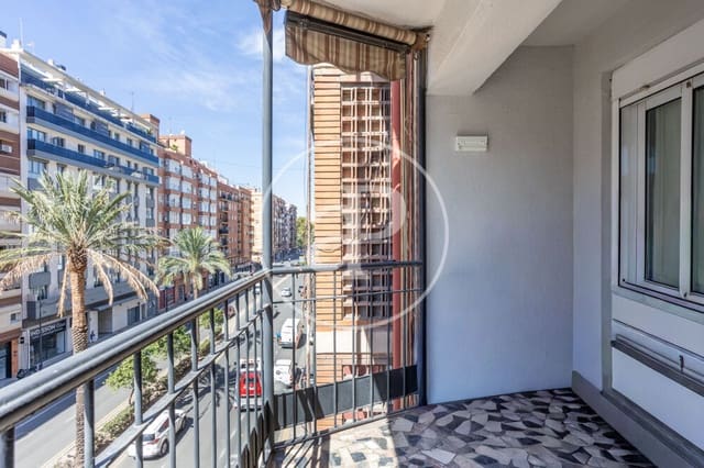 Apartamento de 8 habitaciones en Benimaclet, València ciudad en venta - 450.000 € (Ref: 9555961)