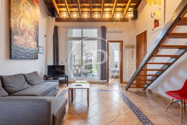 2 soveværelse Penthouse til leje i Russafa, Valencia by - € 1.400 (Ref: 9555963)