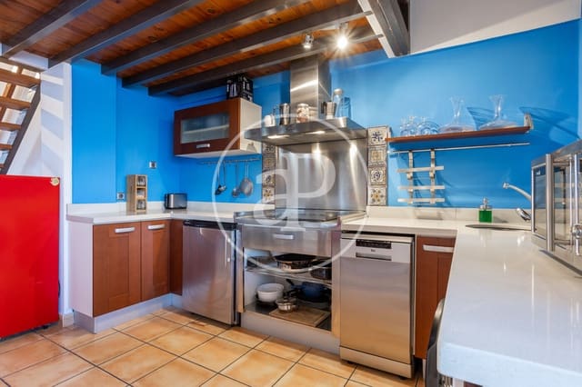 2 soveværelse Penthouse til leje i Russafa, Valencia by - € 1.400 (Ref: 9555963)