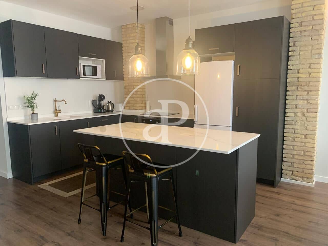 2 soverom Leilighet til leie i Valencia by - € 1 800 (Ref: 9561901)