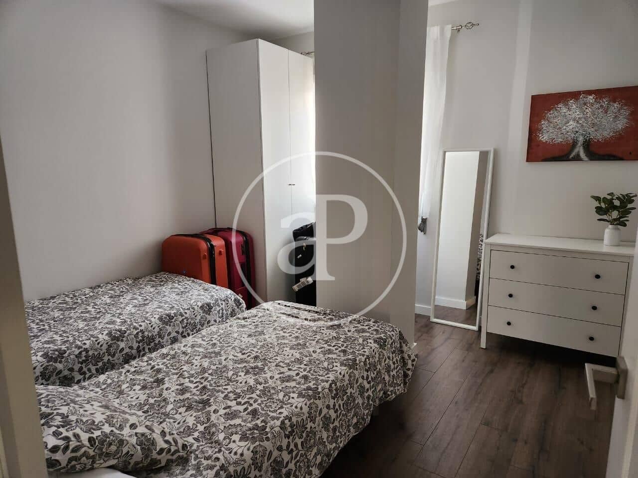 2 soverom Leilighet til leie i Valencia by - € 1 800 (Ref: 9561901)