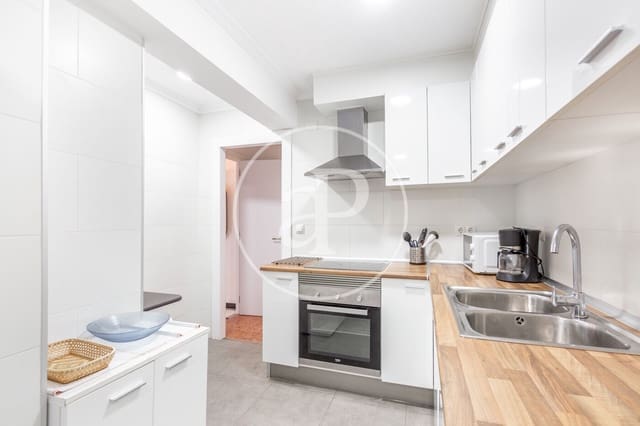 3 soveværelse Lejlighed til leje i Cabanyal-Canyamelar, Valencia by - € 1.350 (Ref: 9561904)