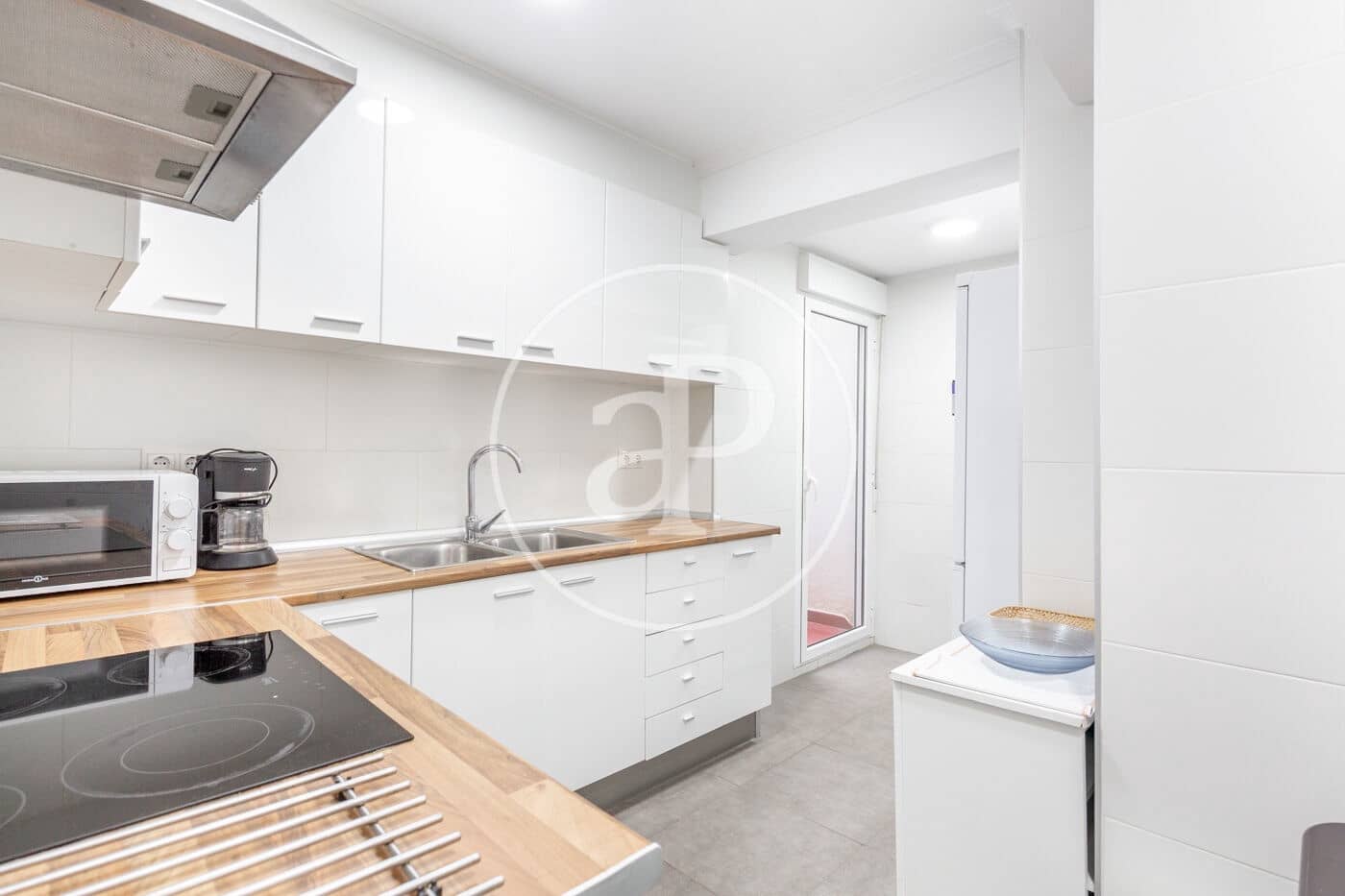 3 soveværelse Lejlighed til leje i Valencia by - € 1.350 (Ref: 9561904)