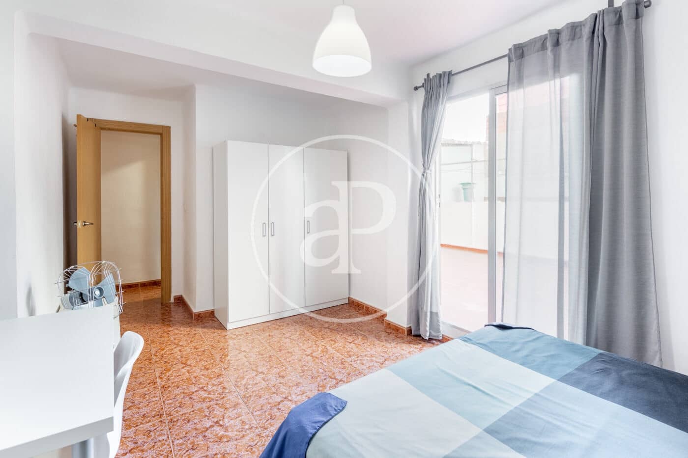 3 soveværelse Lejlighed til leje i Valencia by - € 1.350 (Ref: 9561904)