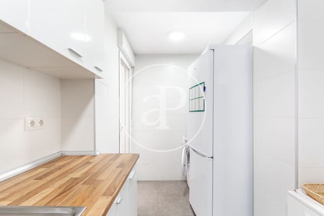 3 soveværelse Lejlighed til leje i Cabanyal-Canyamelar, Valencia by - € 1.350 (Ref: 9561904)