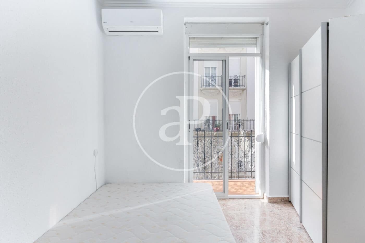 4 soveværelse Lejlighed til leje i Valencia by - € 1.800 (Ref: 9561906)