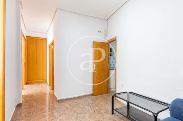 4 soveværelse Lejlighed til leje i Russafa, Valencia by - € 1.800 (Ref: 9561906)