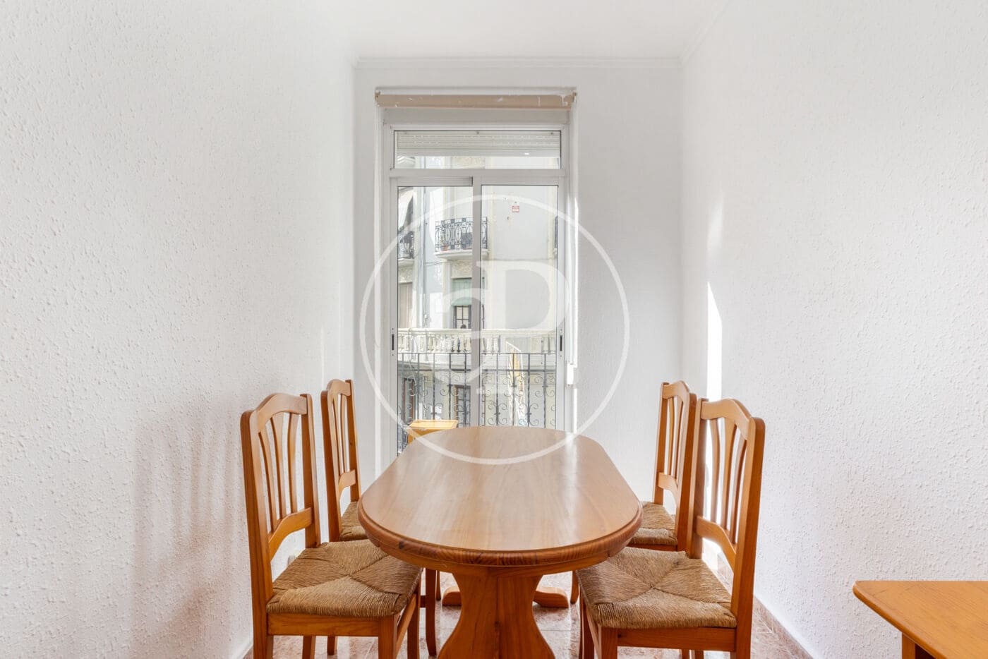 4 soveværelse Lejlighed til leje i Valencia by - € 1.800 (Ref: 9561906)