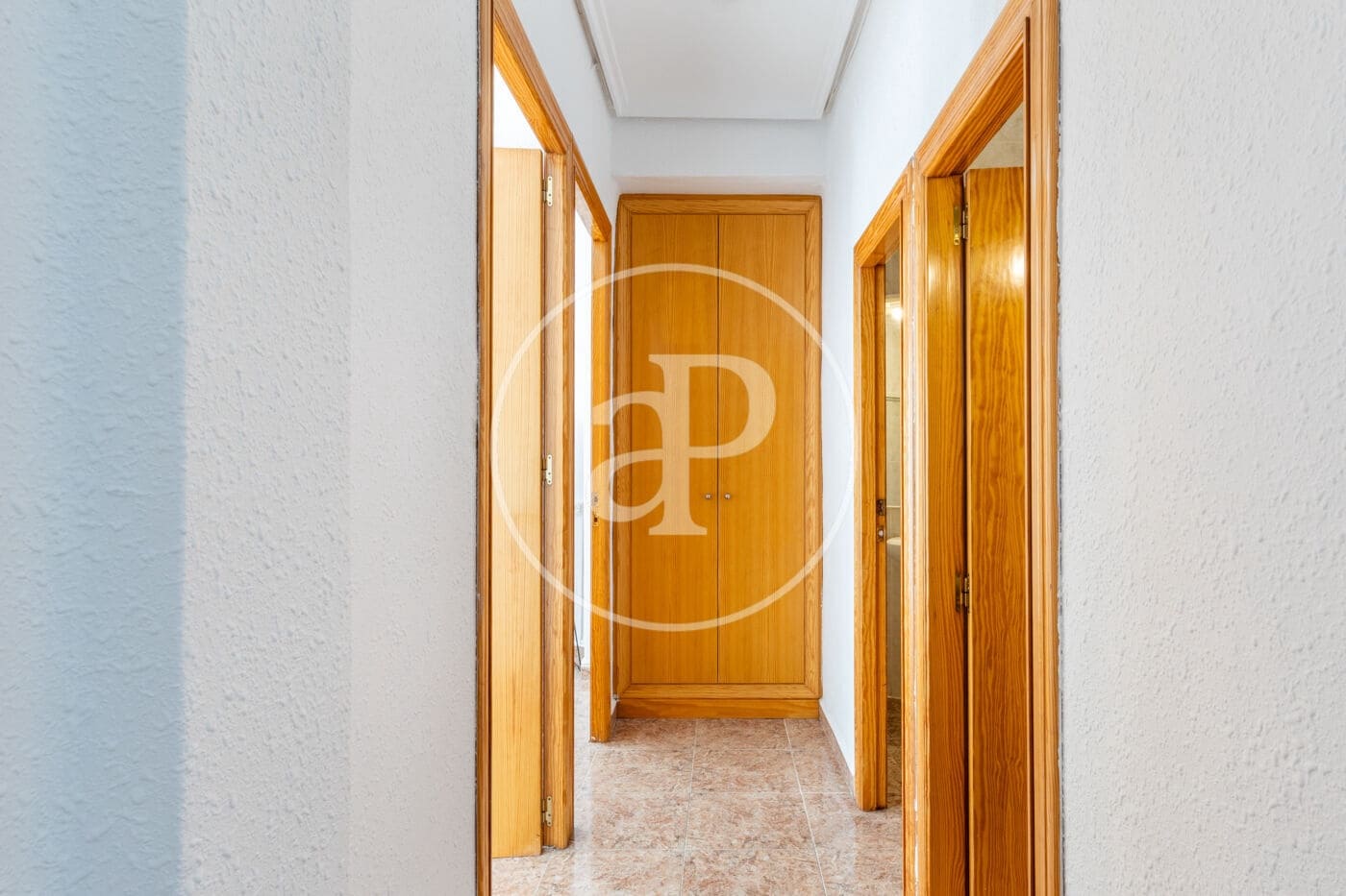 4 soveværelse Lejlighed til leje i Valencia by - € 1.800 (Ref: 9561906)