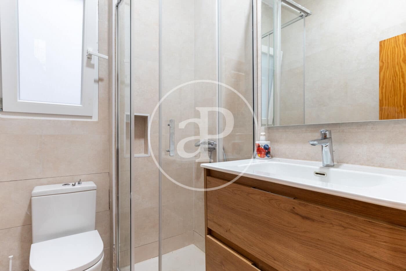 4 soveværelse Lejlighed til leje i Valencia by - € 1.750 (Ref: 9561906)