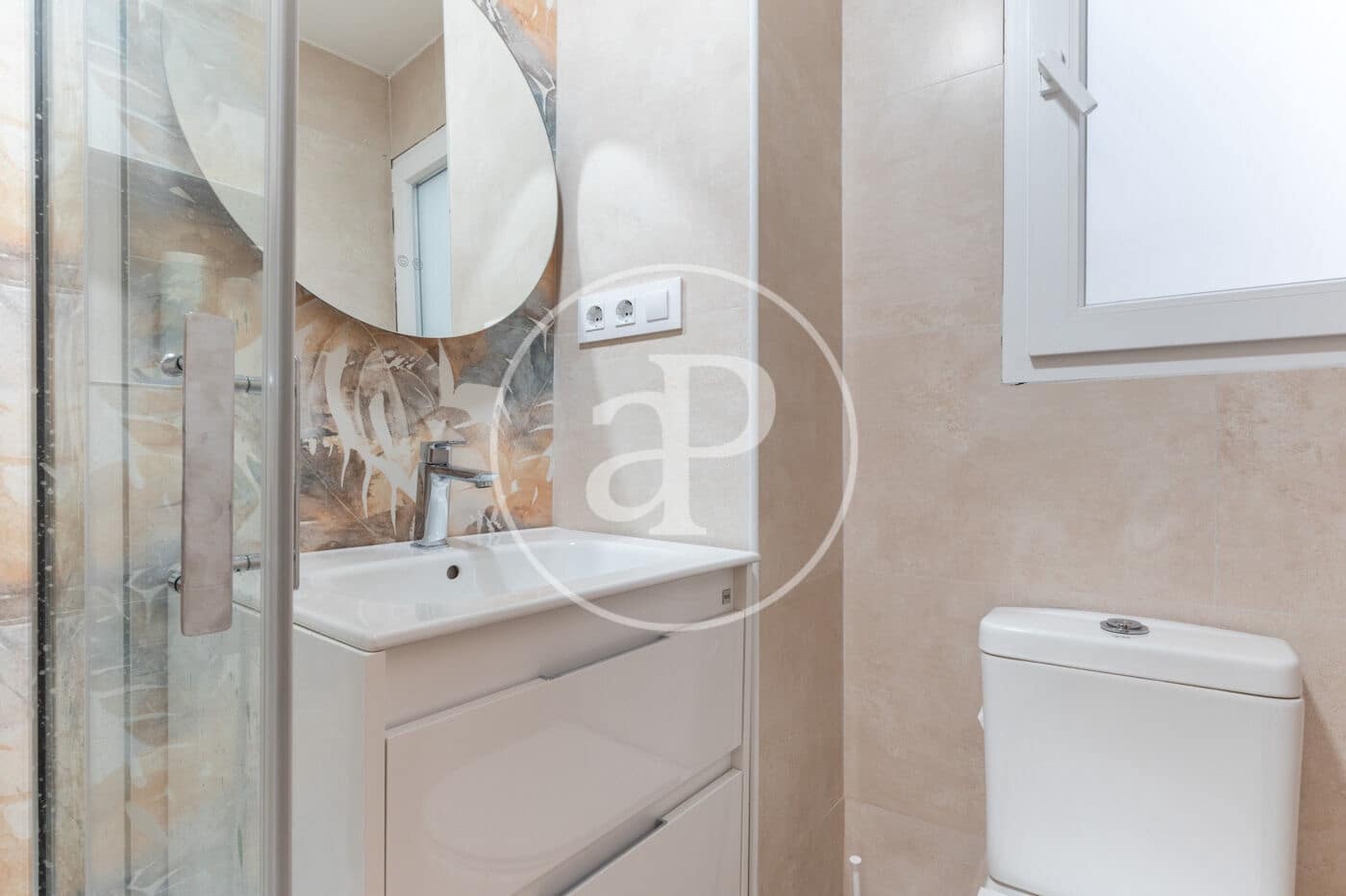4 soveværelse Lejlighed til leje i Valencia by - € 1.750 (Ref: 9561906)