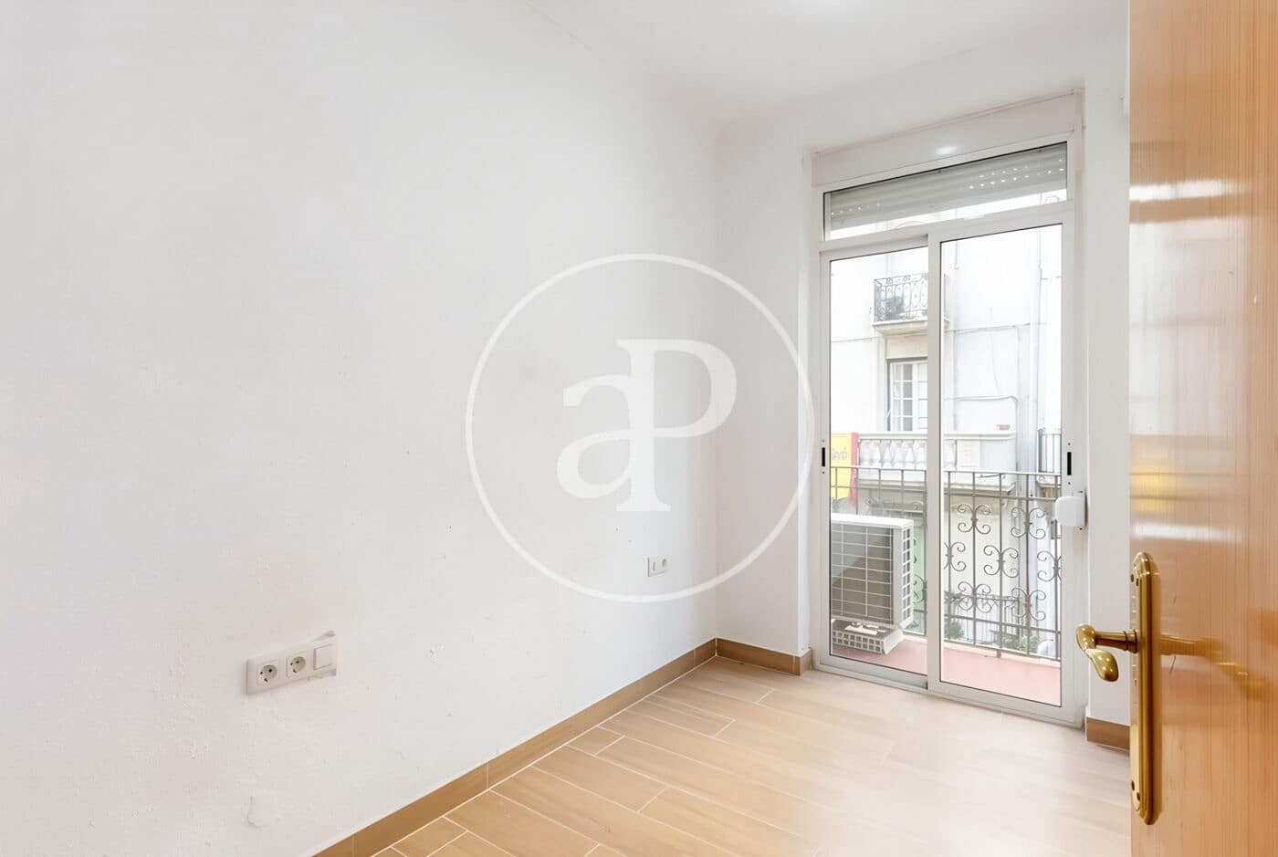 4 soveværelse Lejlighed til leje i Valencia by - € 1.750 (Ref: 9561906)