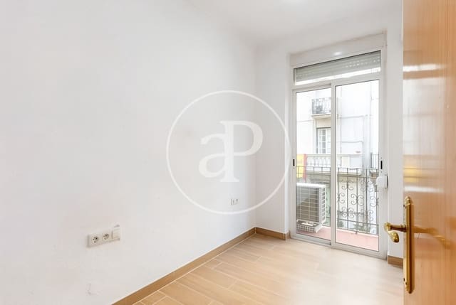 4 soveværelse Lejlighed til leje i Russafa, Valencia by - € 1.750 (Ref: 9561906)