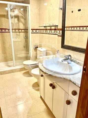 2 soveværelse Lejlighed til leje i Sant Pau, Valencia by med swimmingpool - € 1.650 (Ref: 9561907)