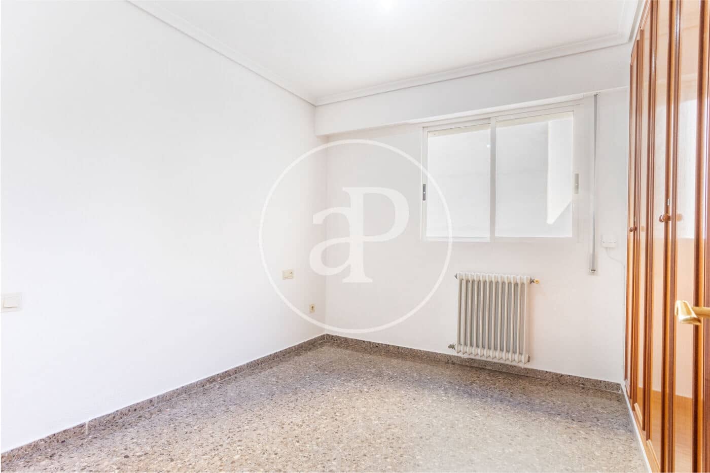 4 bedroom Apartment for rent in Valencia city - € 1,800 (Ref: 9565329)