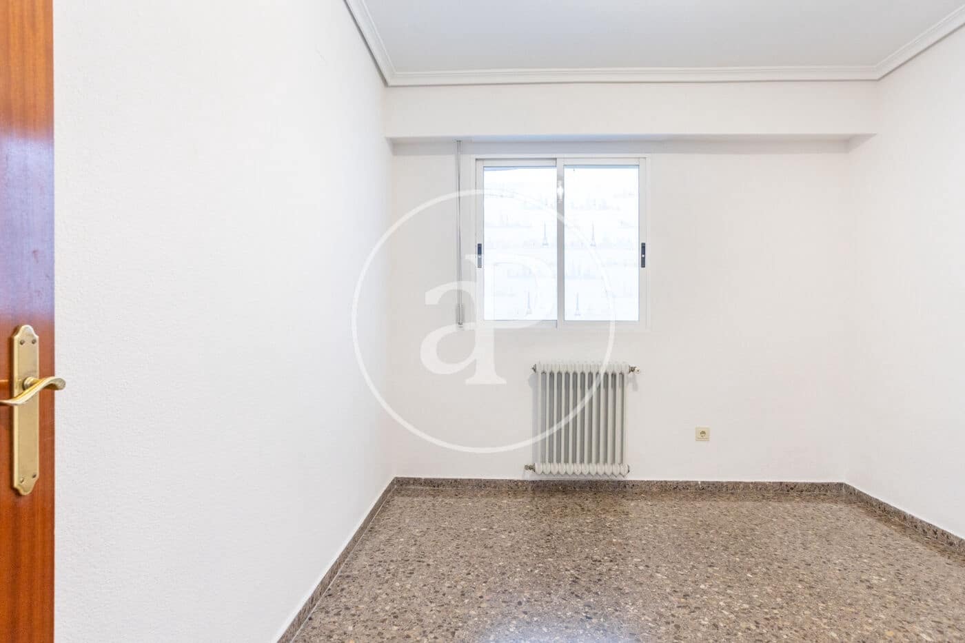 4 bedroom Apartment for rent in Valencia city - € 1,800 (Ref: 9565329)