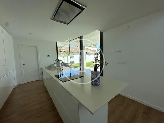 4 soveværelse Villa til salg i Valencia by med swimmingpool - € 1.380.000 (Ref: 9565330)