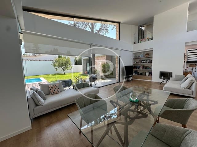 4 soveværelse Villa til salg i Valencia by med swimmingpool - € 1.380.000 (Ref: 9565330)