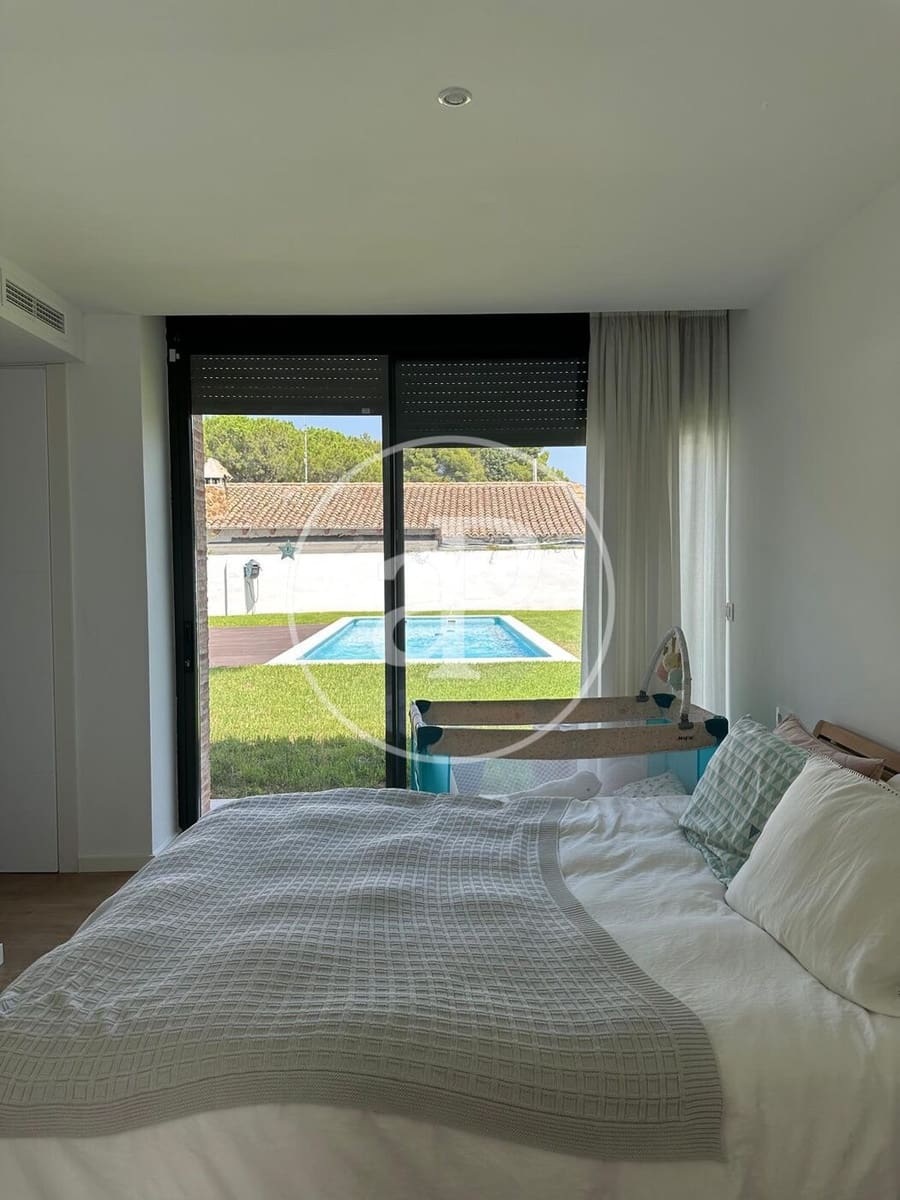 4 soveværelse Villa til salg i Valencia by med swimmingpool - € 1.380.000 (Ref: 9565330)