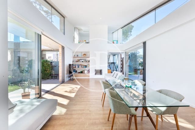 4 soverom Villa til salgs i Valencia by med svømmebasseng - € 1 380 000 (Ref: 9565330)