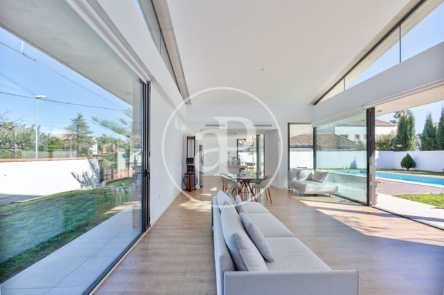 4 soverom Villa til salgs i Valencia by med svømmebasseng - € 1 380 000 (Ref: 9565330)