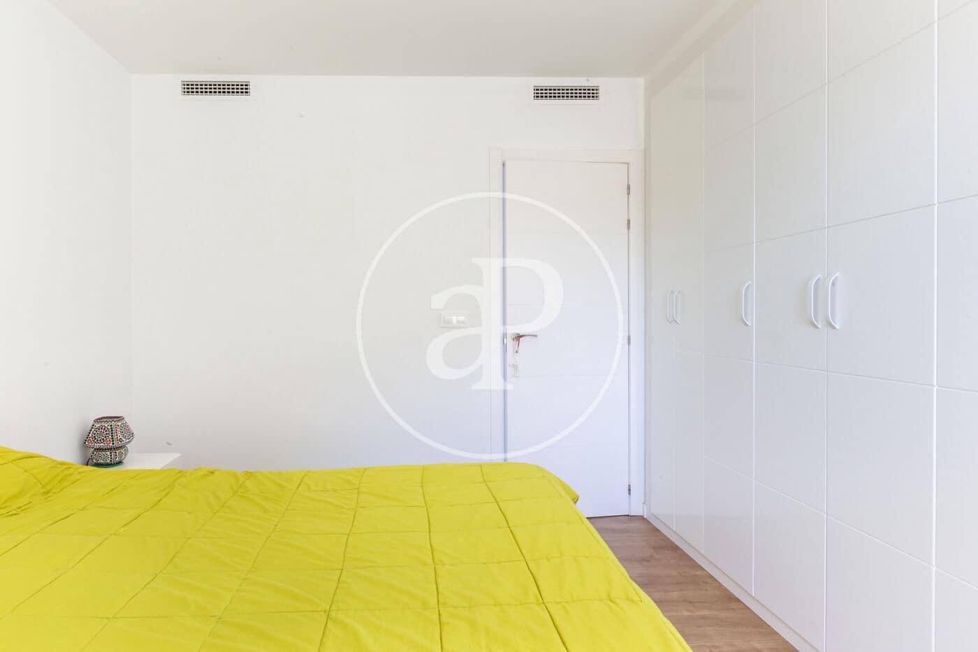 4 bedroom Villa for sale in Valencia city with pool - € 1,380,000 (Ref: 9565330)