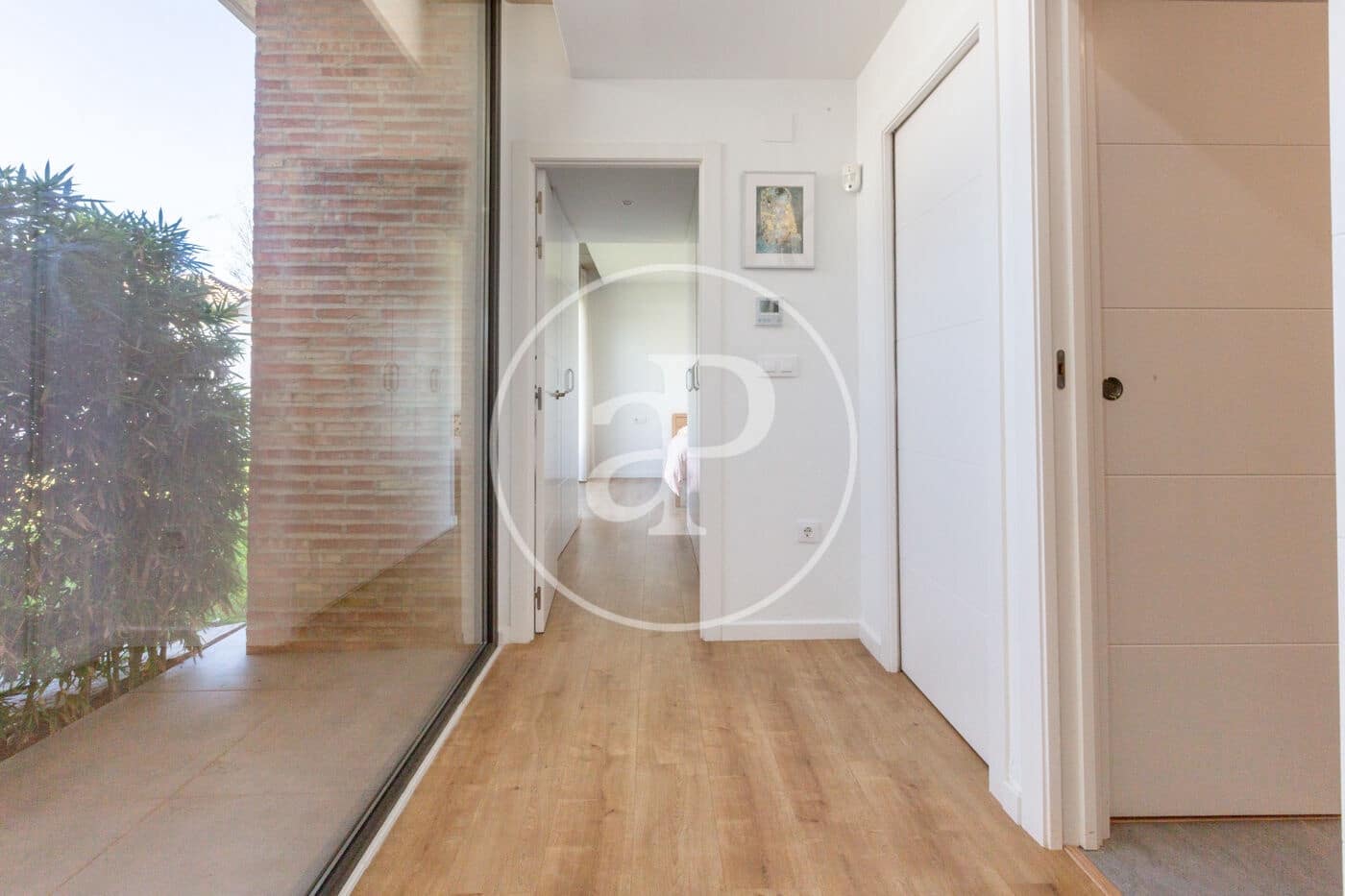 4 bedroom Villa for sale in Valencia city with pool - € 1,380,000 (Ref: 9565330)