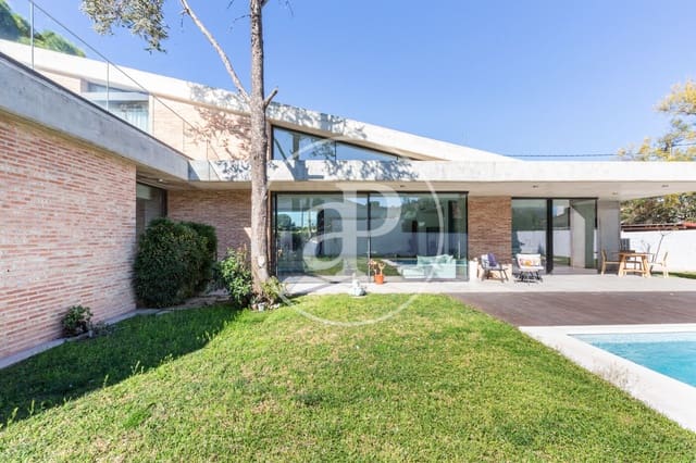 4 quarto Moradia para venda em Valência cidade com piscina - 1 190 000 € (Ref: 9565330)