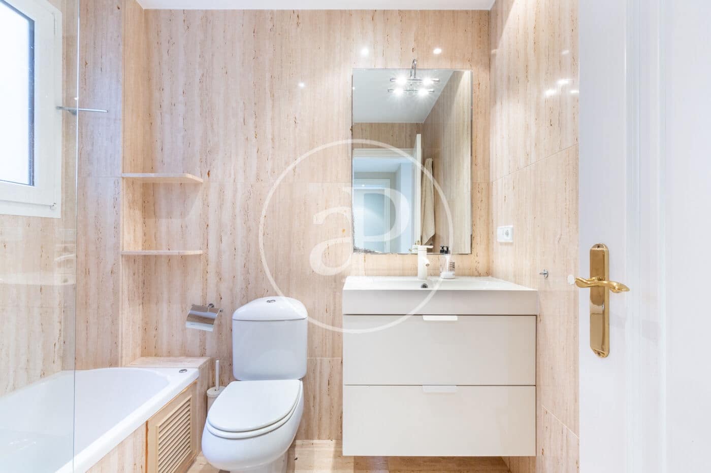 2 soveværelse Lejlighed til leje i Valencia by - € 2.400 (Ref: 9565331)