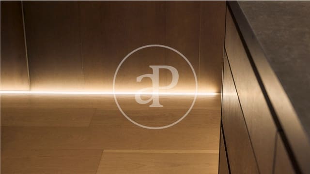 2 soveværelse Lejlighed til leje i Russafa, Valencia by - € 5.000 (Ref: 9568742)