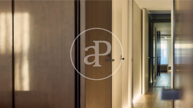 2 soveværelse Lejlighed til leje i Russafa, Valencia by - € 5.000 (Ref: 9568742)