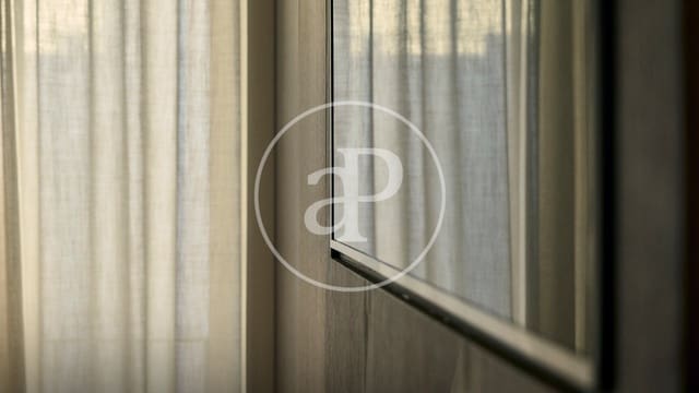 2 soveværelse Lejlighed til leje i Russafa, Valencia by - € 5.000 (Ref: 9568742)