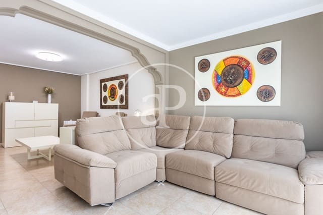 4 Zimmer Villa zu verkaufen in Vila-real - 280.000 € (Ref: 9568748)