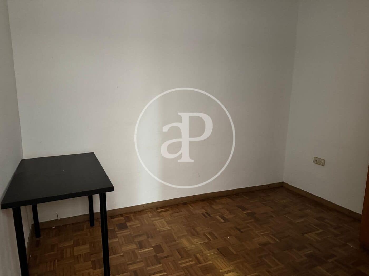 4 sypialnia Apartament do wynajęcia w Miasto Walencja - 1 650 € (Ref: 9568749)