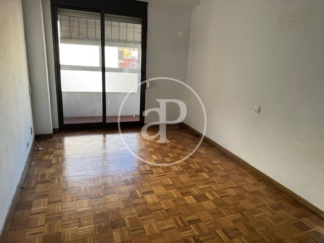 4 makuuhuone Huoneisto vuokrattavana paikassa Mestalla, Valencia kaupunki - 1 650 € (Ref: 9568749)